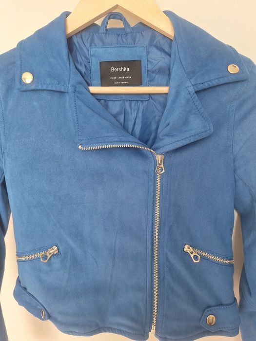 Късо дамско яке Bershka XS