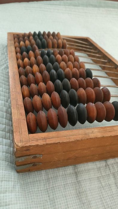 Продам счеты 3 штуки