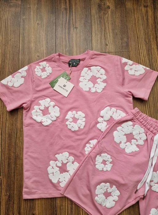 Мъжка екип къси панталони и тениска DENIM TEARS размер S M L XL 2XL
На