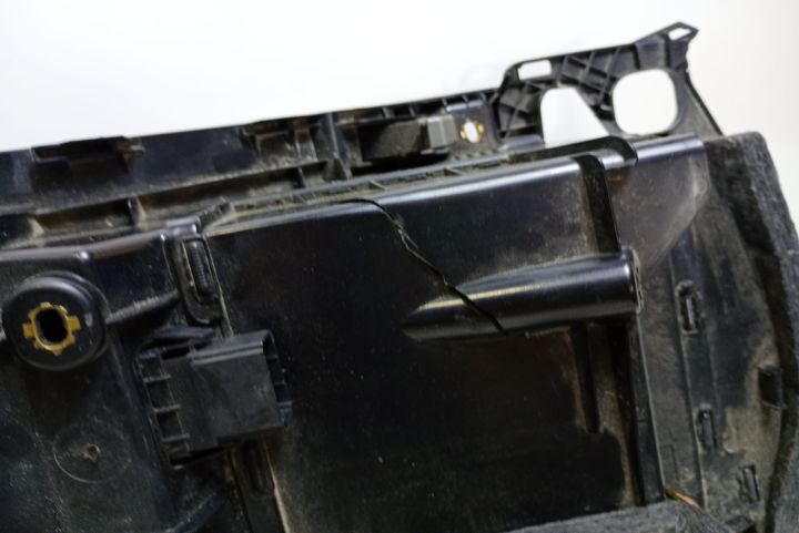 Torpedou 8K1880302B Audi A5 8T