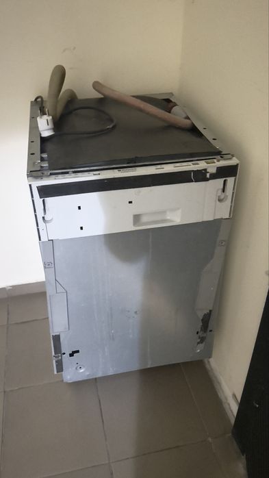 Посудомойка старая