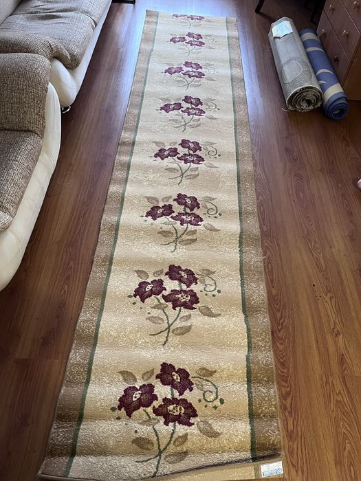 Продам ковер, дорожку, коврики