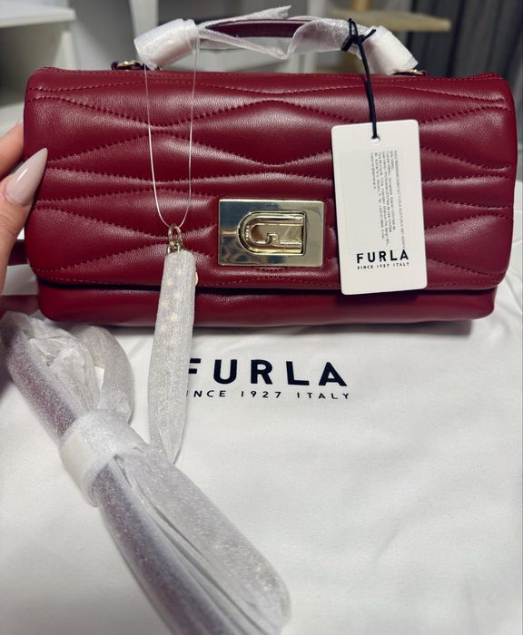 Geantă Furla piele matlasată nouă