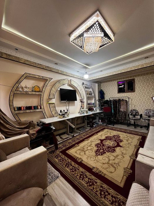 Срочно продаётся 5х ком квартира 2 етаж