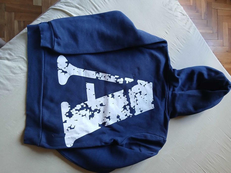 Дрехи за момче 146см - яке, суитчъри,дънки