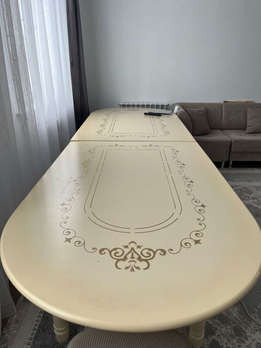 Продаю стол, для гостей, гостевой