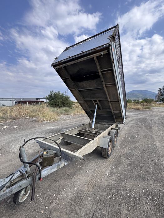 Тристранен самосвал ремарке 3 тона