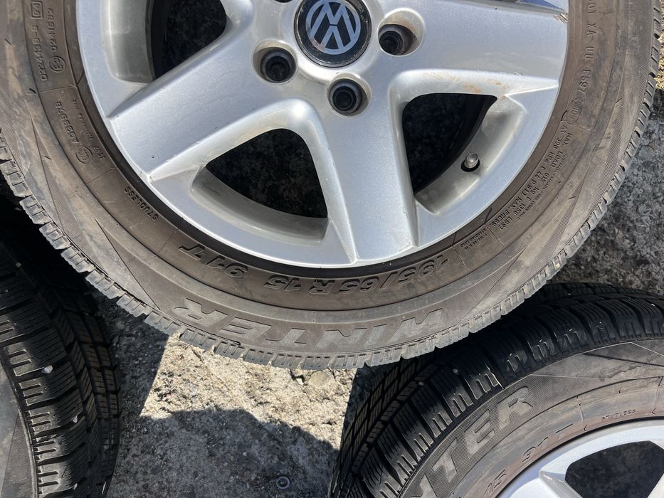 Джанти със ЗИМНИ гуми 195/65/15 за VW: Jetta , Golf, Caddy,Touaran 15”