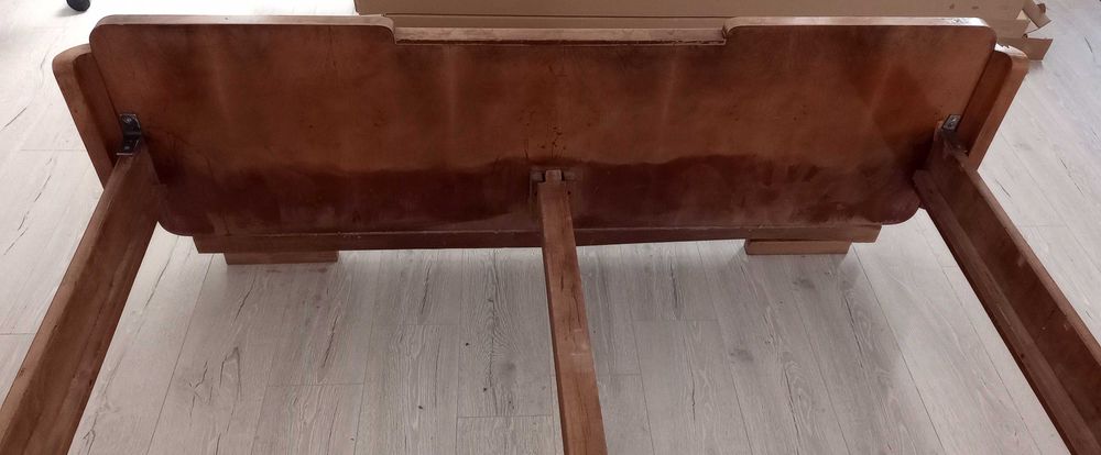 Спалня от дърво за матрак с размери 164х190 см или 160х190 см