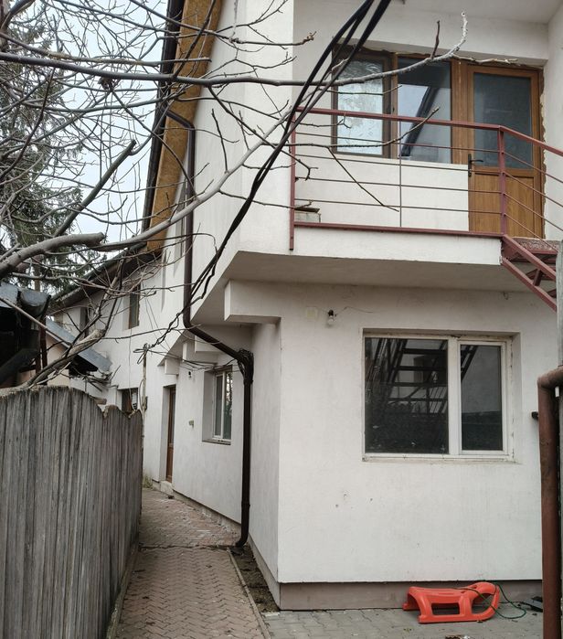 Proprietar, închiriez casă pentru activități comerciale