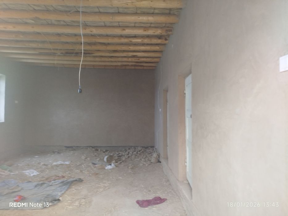 Жой сотилади қурулиши тугалланмаган