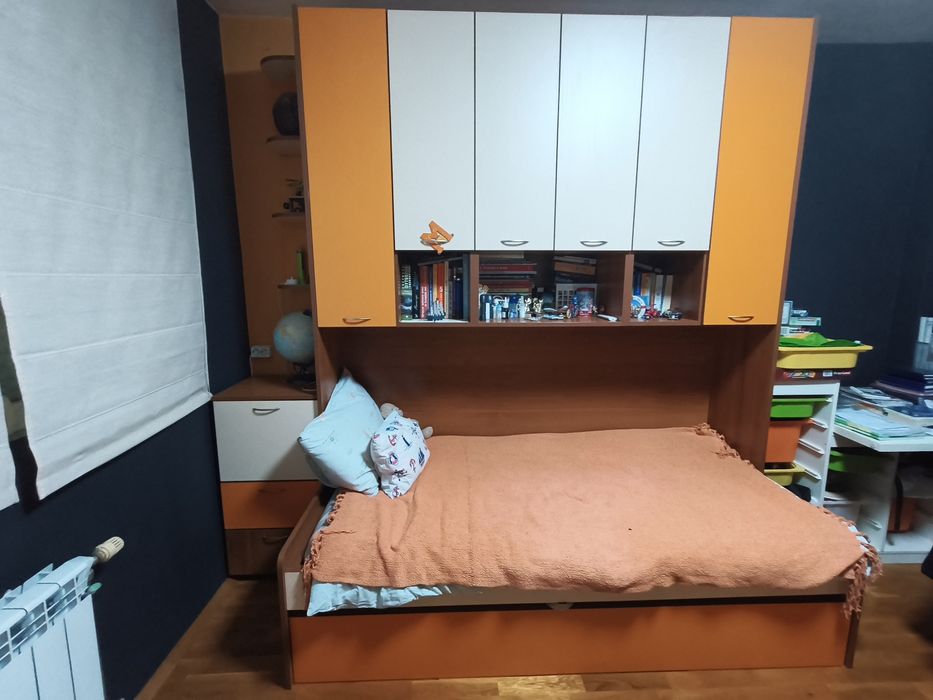 Детска/тийнейджърска стая