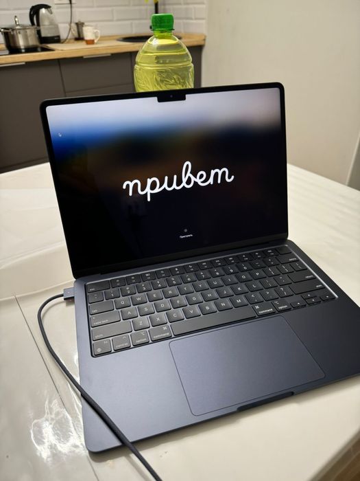 MacBook air 13 m2