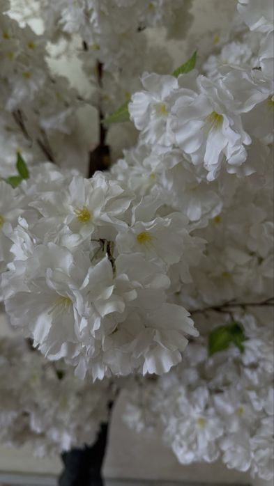 Искуственное цветущее дерево