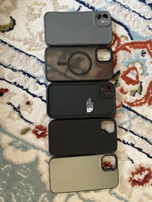 Продаю все эти чехлы за 1500