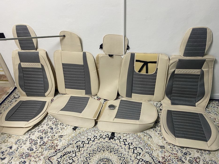 Продам авточехлы новые
