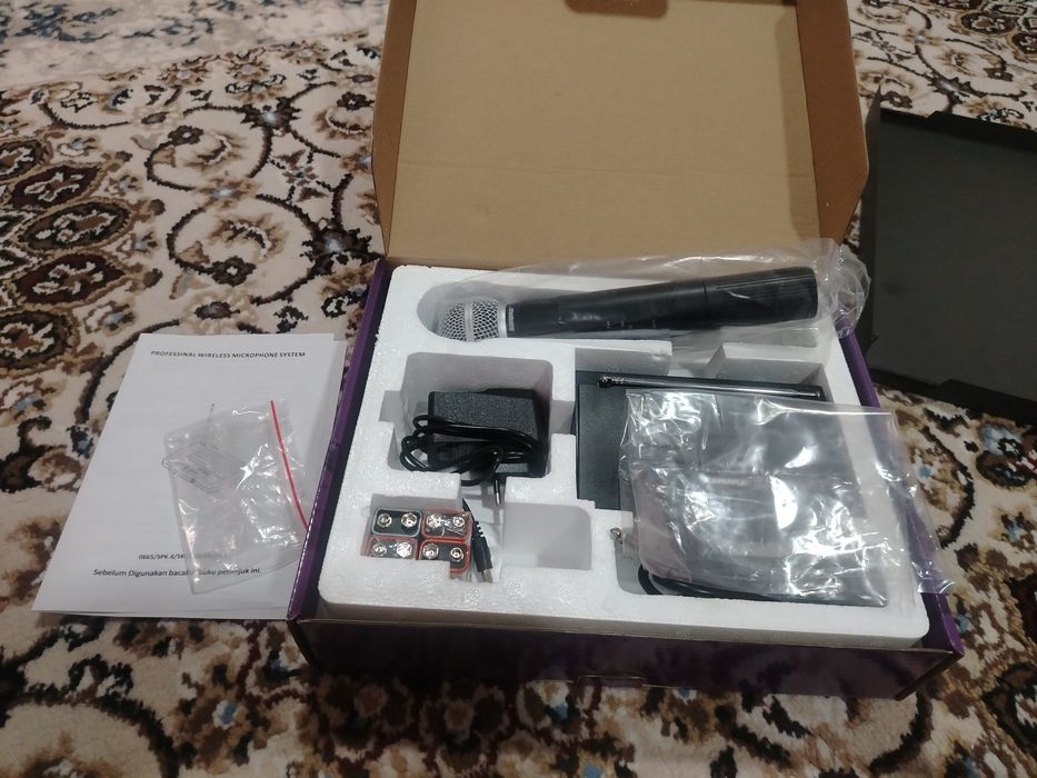 Shure mikrafon sotiladi 1 2 marta ishlatilgan holadi yaxshi edial