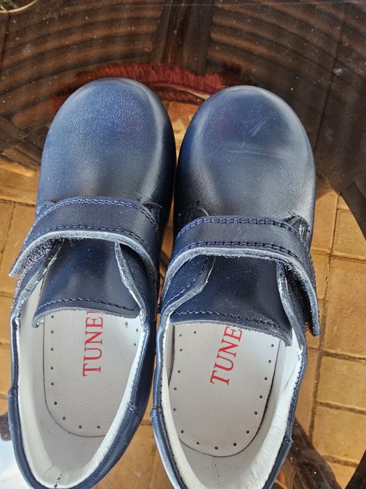 Обувь детская,кожаная.