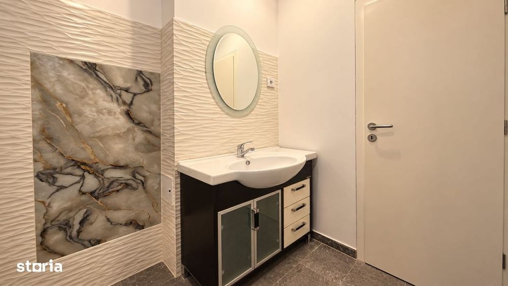 Spatiu comercial 52 mp | Salon Beauty / Barber echipat | Vitrina strad