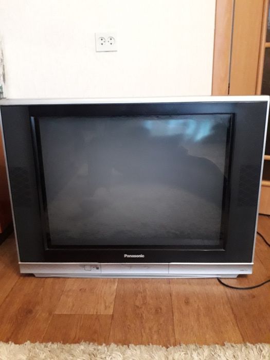 Продаю телевизор Panasonic