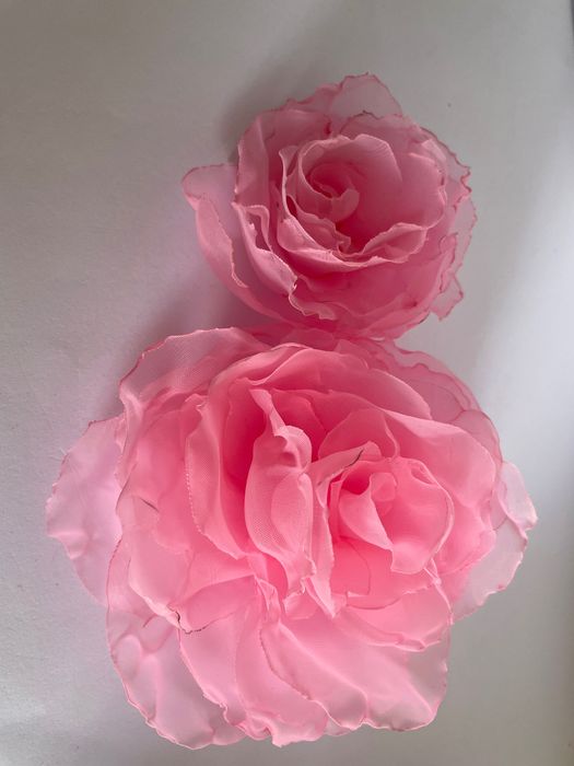 Ръчно изработени цветя-бижута