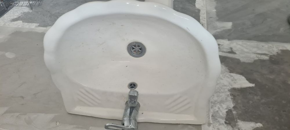 Раковина стояком