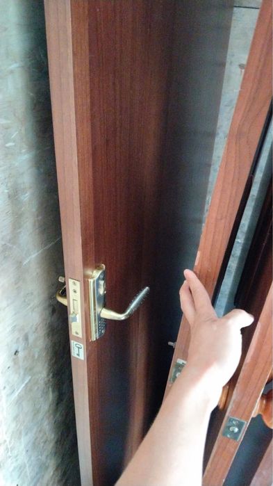 Продам двери 4 дверь за 4 тысяч