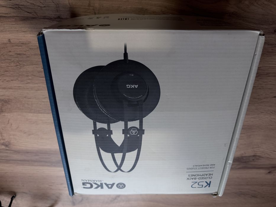 Наушники AKG K52