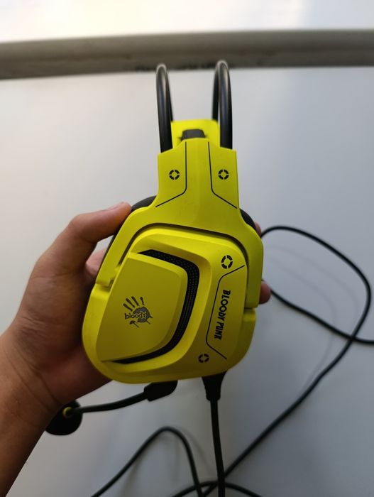 Продаю наушники blody g575