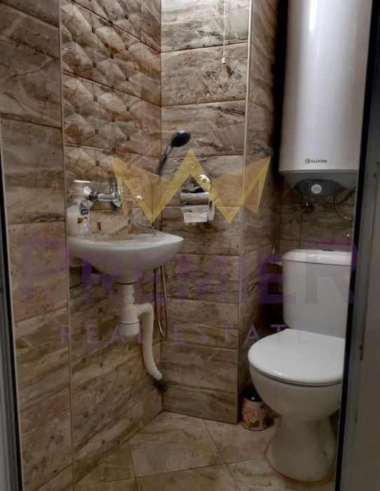 Дава се под наем Четиристаен апартамент в Варна, Цветен квартал - 100 кв.м за 612 € - Снимка #9