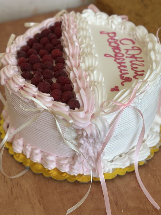 Tort hamda barcha turdagi pishiriqlarga buyurtma olamiz