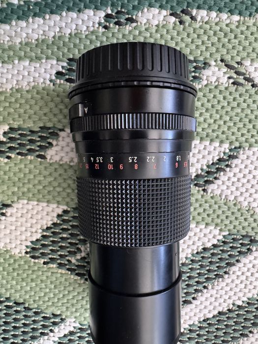 Carl Zeiss Jena 135mm – класически портретен обектив