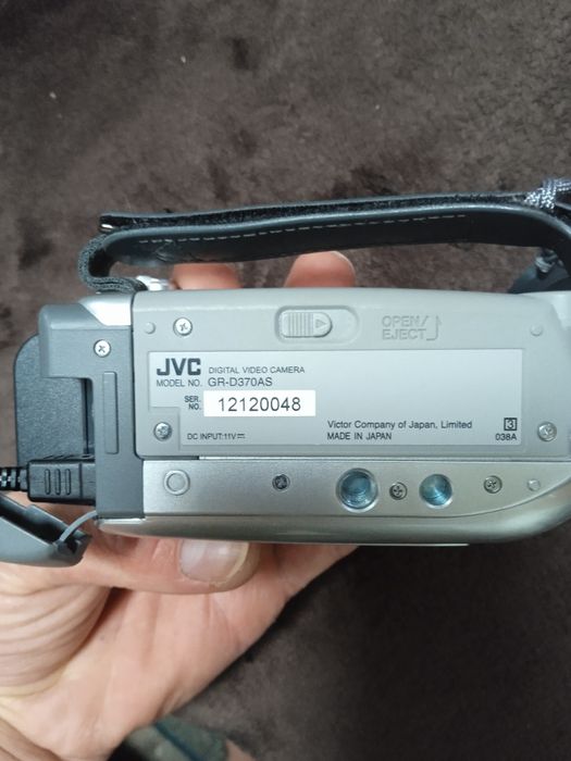 Продам видеокамеру JVC, GR370AS
