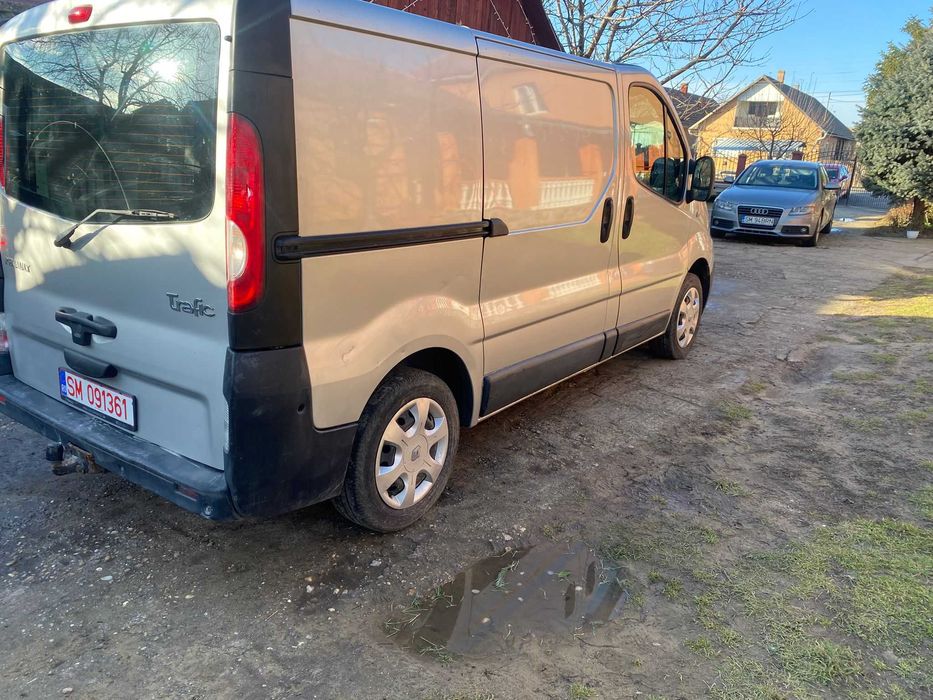 Renault Trafic autoutilitara