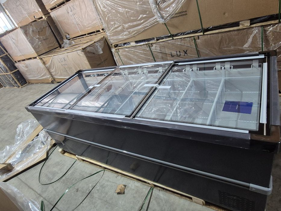 Морозильник овальный дла магазин