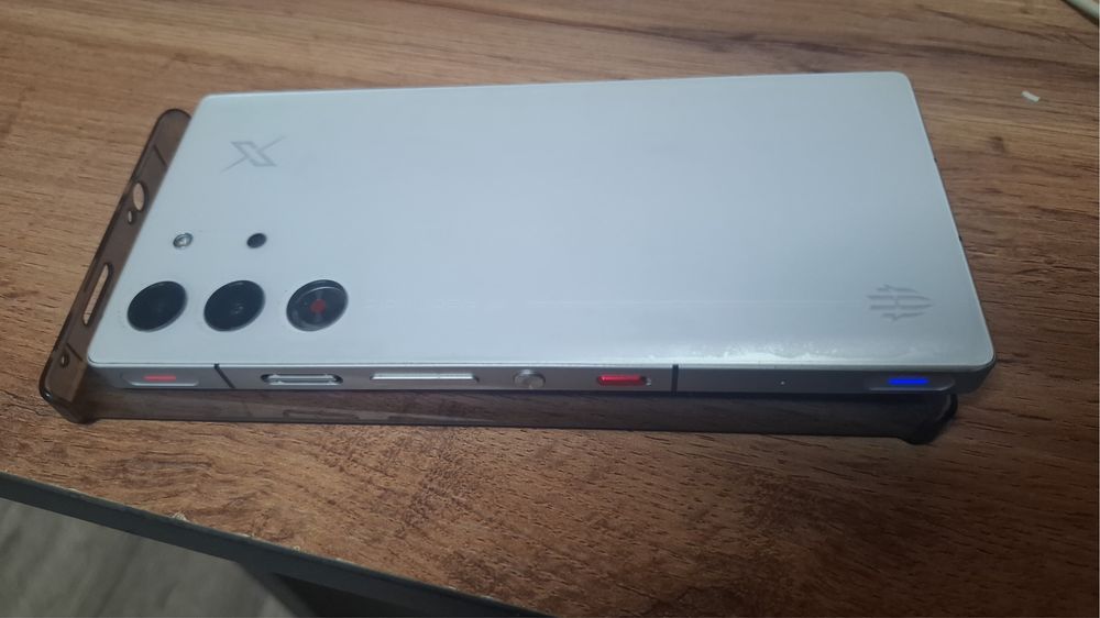 телефон Nubia RedMagic 10 Pro