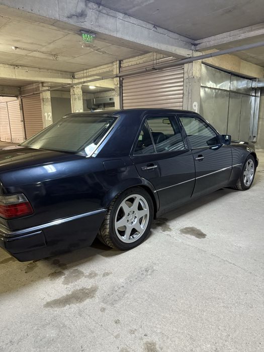 Mercedes E 500 W124