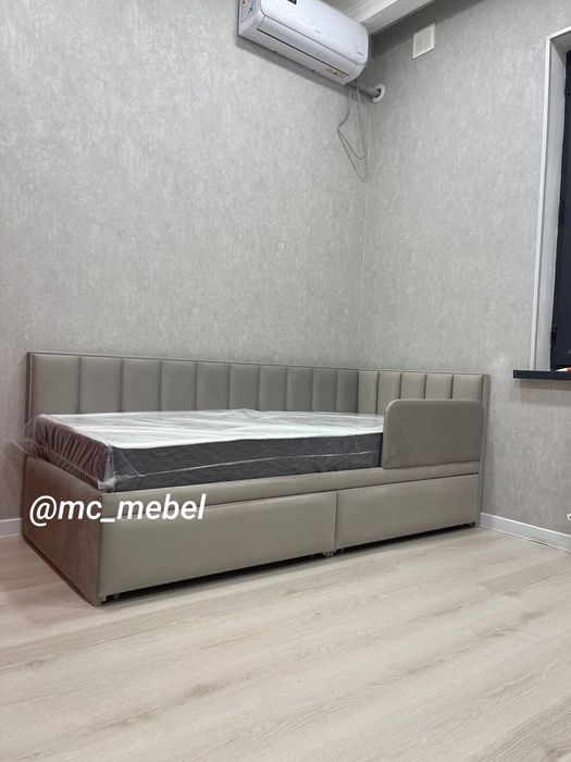 Детская мягкая кровать Келли