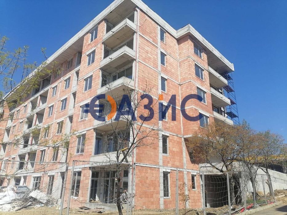 Продава се Двустаен апартамент в Свети Влас - 63 кв.м за 1116 €/кв.м - Снимка #11