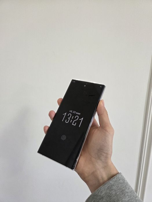 Продам samsung s22 ultra 256gb
