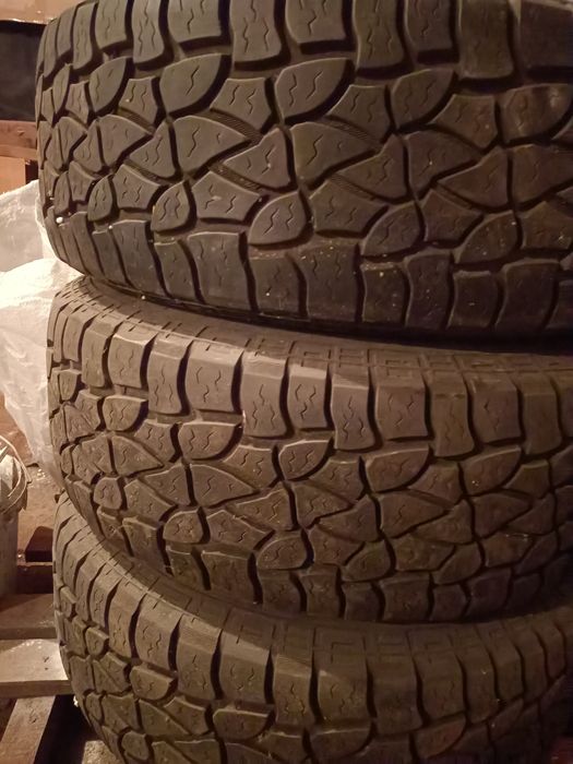 3 шины и 4 диска в отличном состоянии