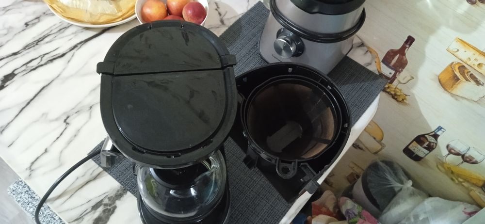 Продам кофеварку Kitfort