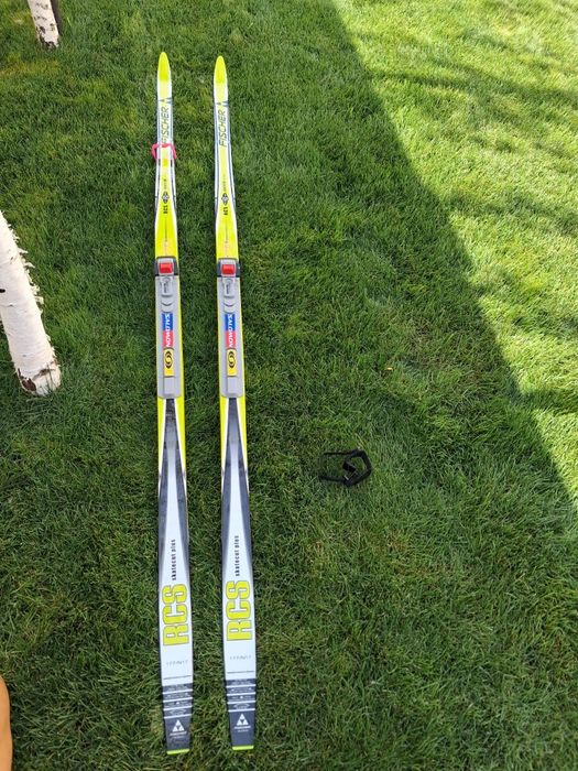 Schiuri Ski fond Fischer RCS skatecut plus 176 cm cu legaturi