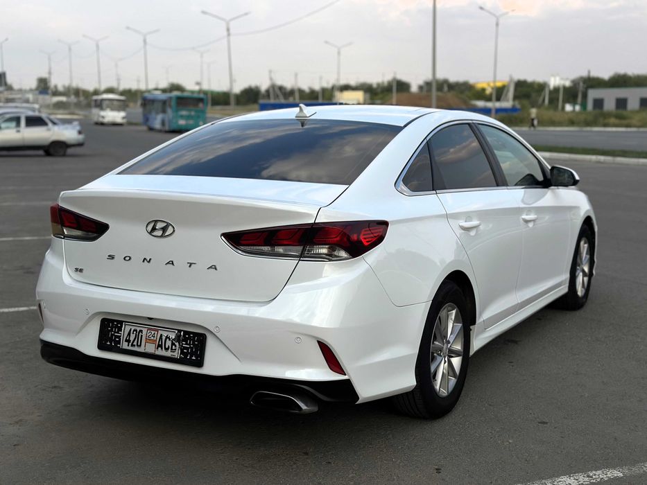 Hyundai Sonata SE