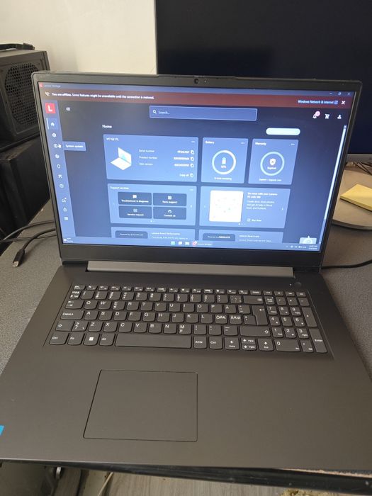 Laptop Lenovo V17 G2 ITL i5 gen 11  cu 17"