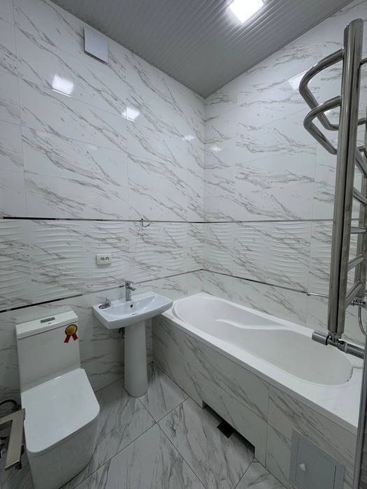 Продам 5-ти комнатный дом в янгихаетском районе Старые Сергели. 2этажа