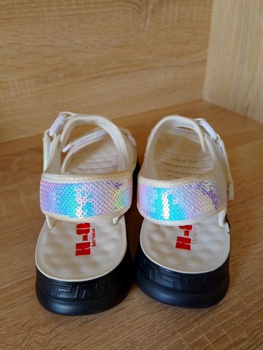 Дамски сандали н.40