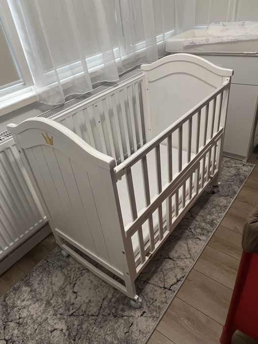 Patut din lemn cu saltea de cocos inclusa+cadou un set de protectie