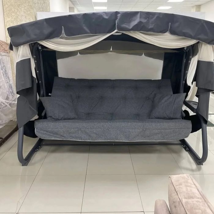 Садовые качели с москитной сеткой