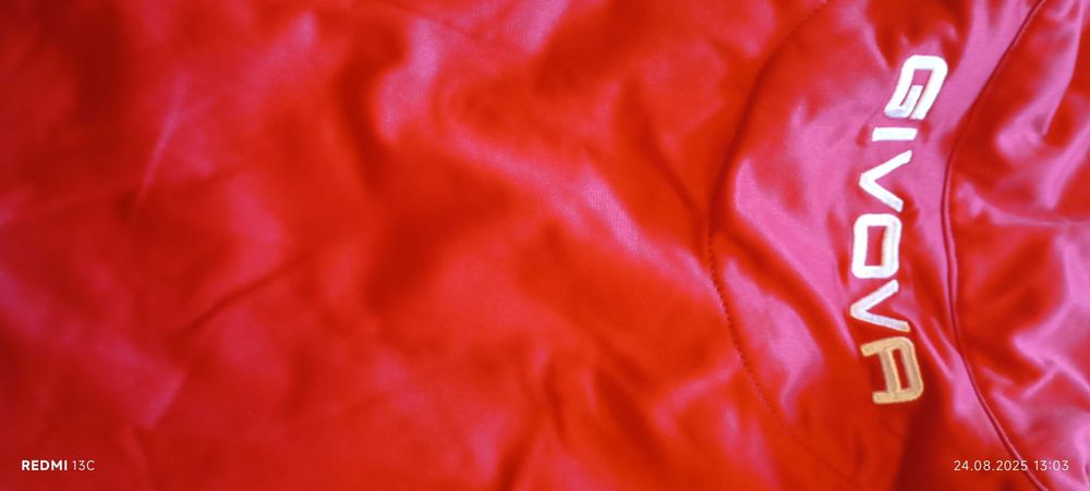 Продавам мъжки Анцуг GIVOVA  размер М